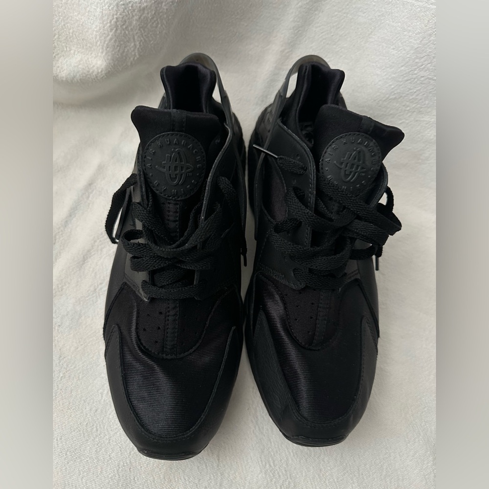 Black on Black Air Nike Hurrache (Men’s Size 12)